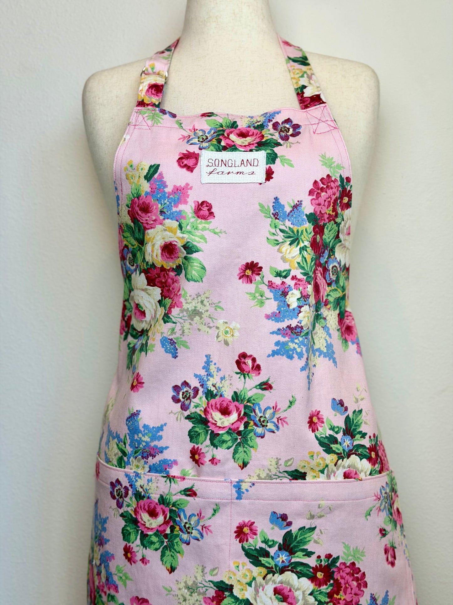 Rose Parade (Peter Pan Fabrics)