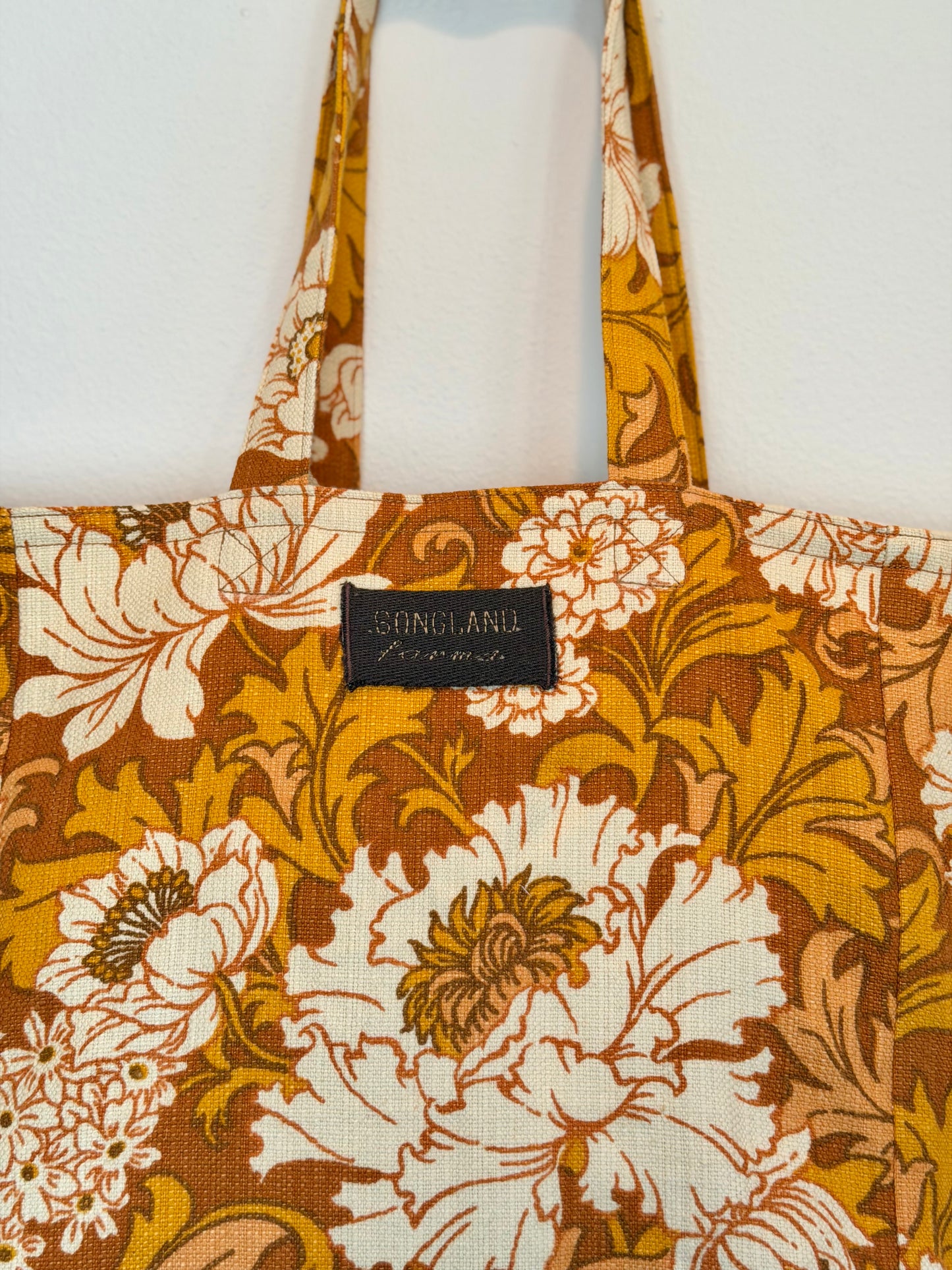 Morris Blooms