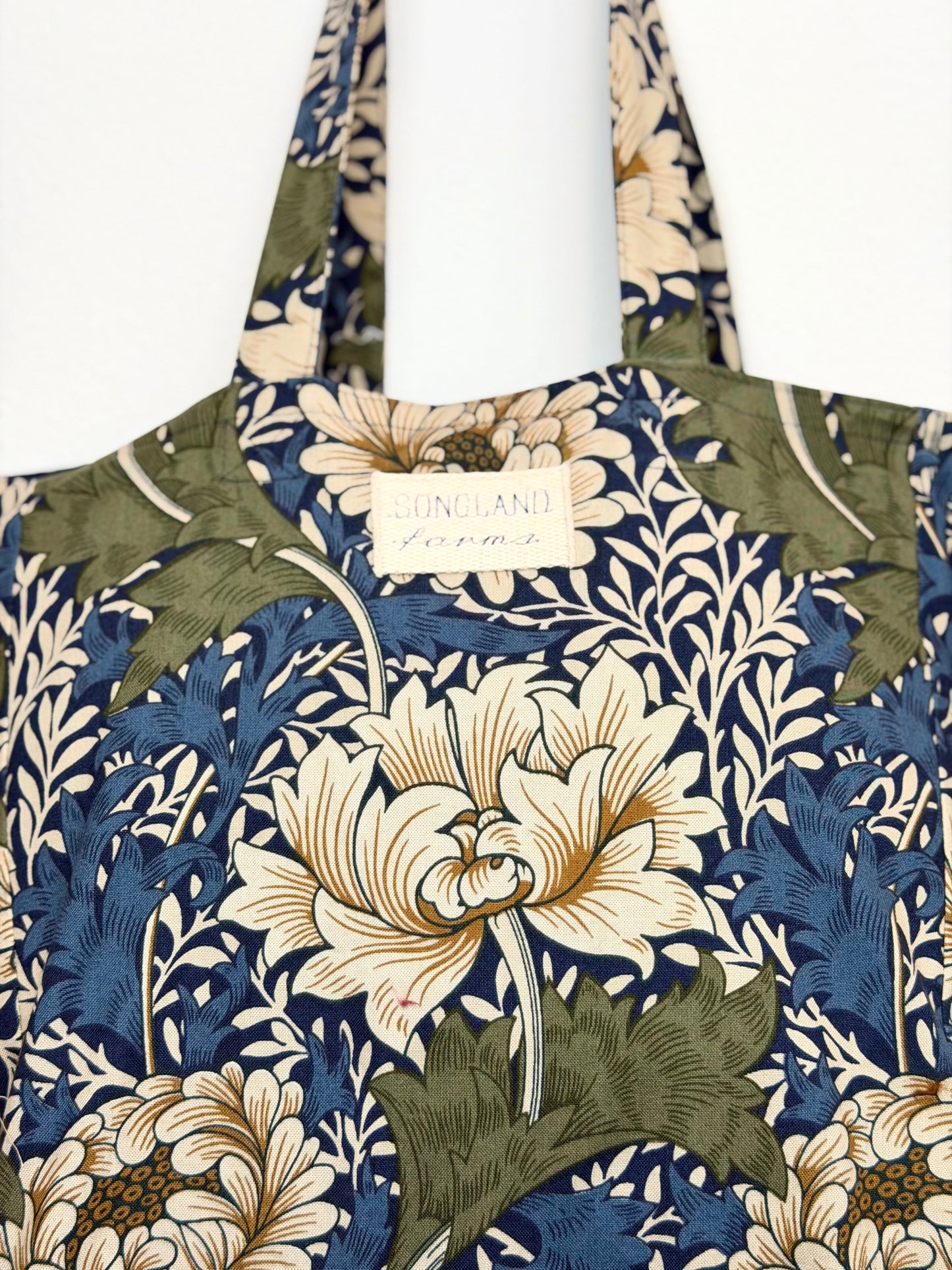 Chrysanthemum (Blue)