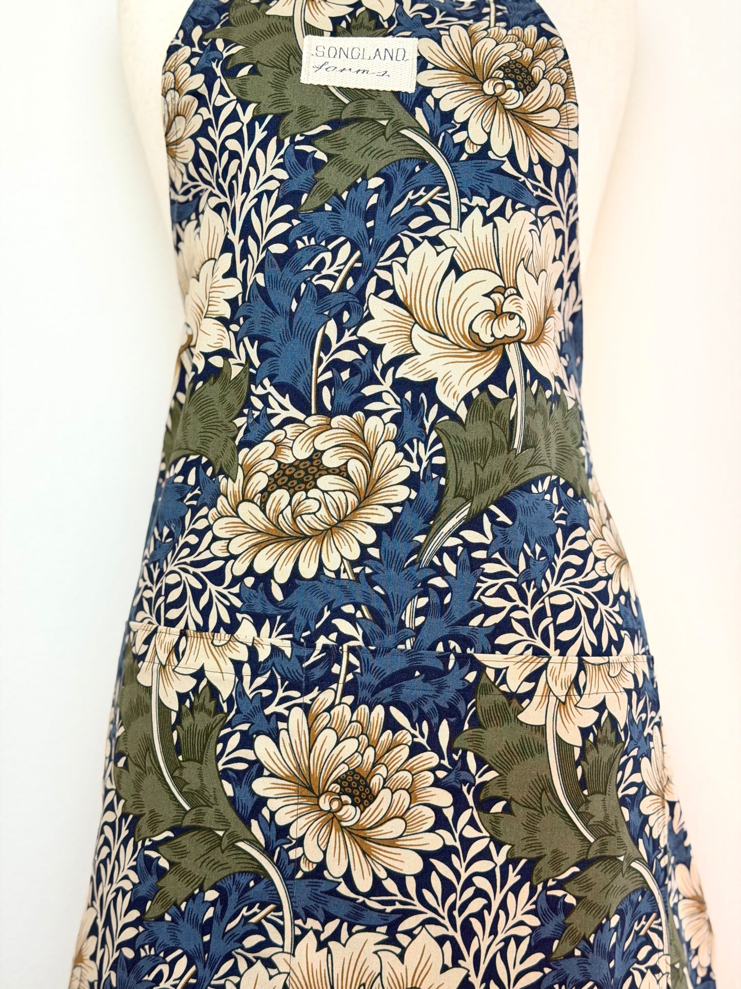 Chrysanthemum (Blue)