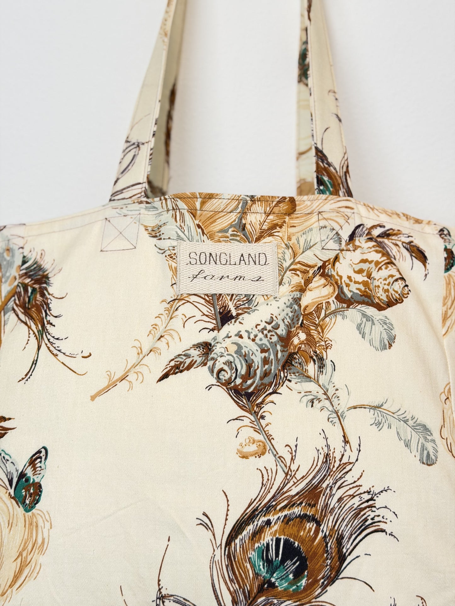Feathers & Shells (Fifth Avenue)