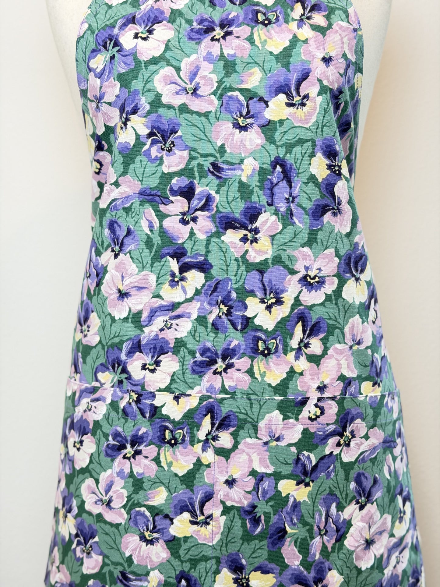 Perfectly Pansy (Bassett McNab 1994)