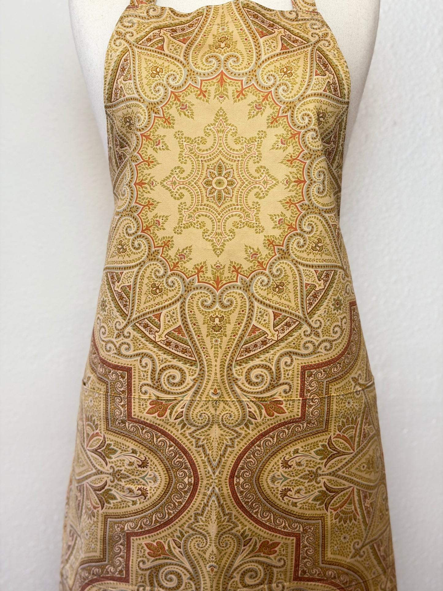 Gold Paisley (Ralph Lauren)