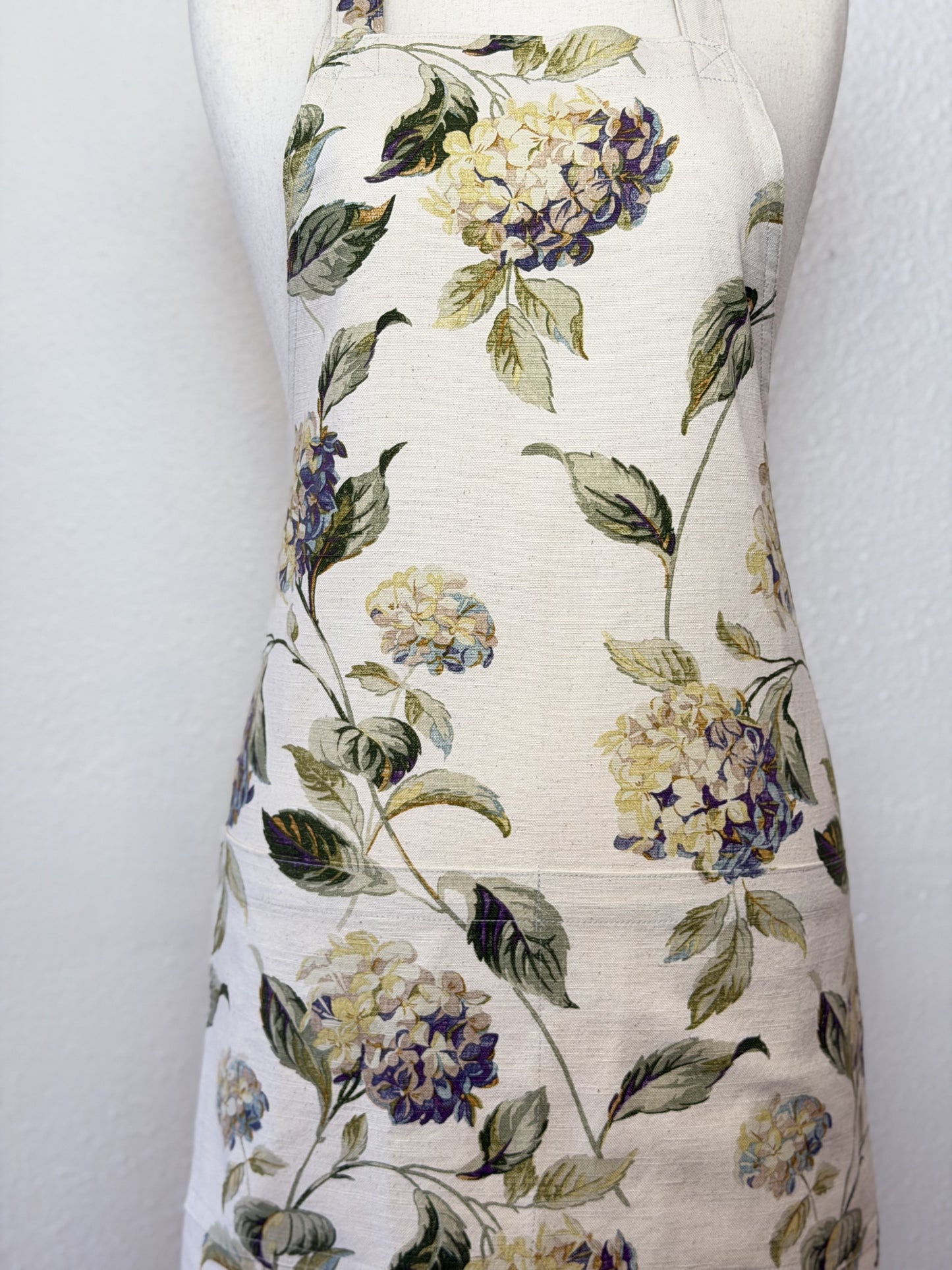 Hydrangeas (Blue) (Laura Ashley)