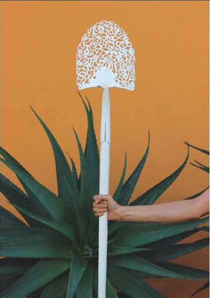 Abstract Shovel - White