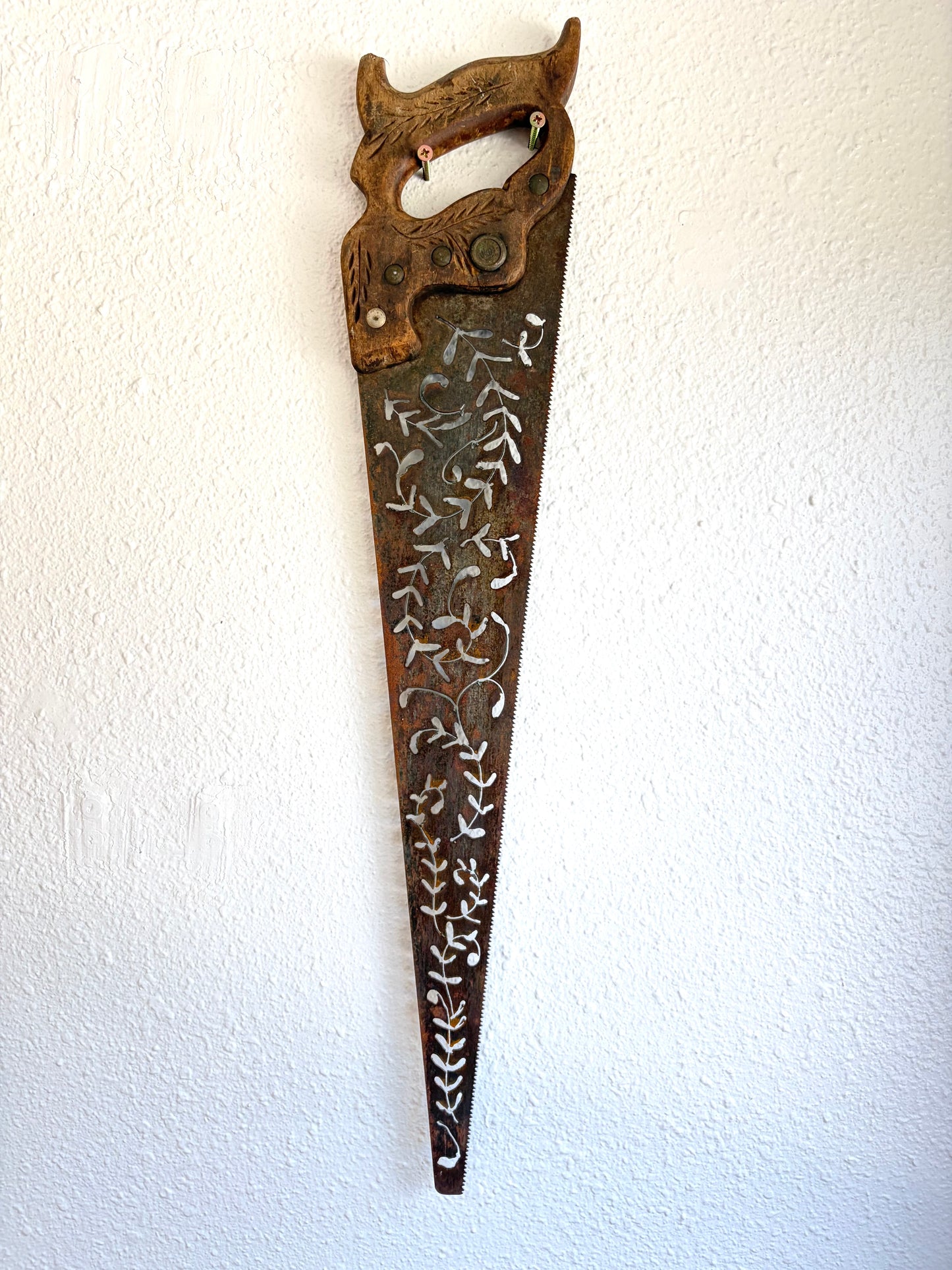 Vintage Saw - (Wild Vine)