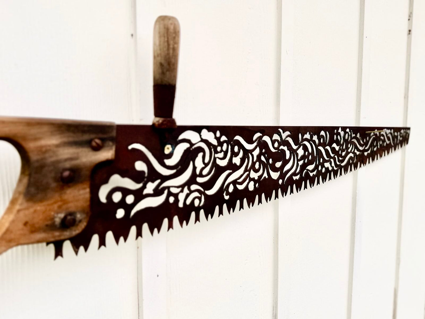 Waves - Large Vintage Saw