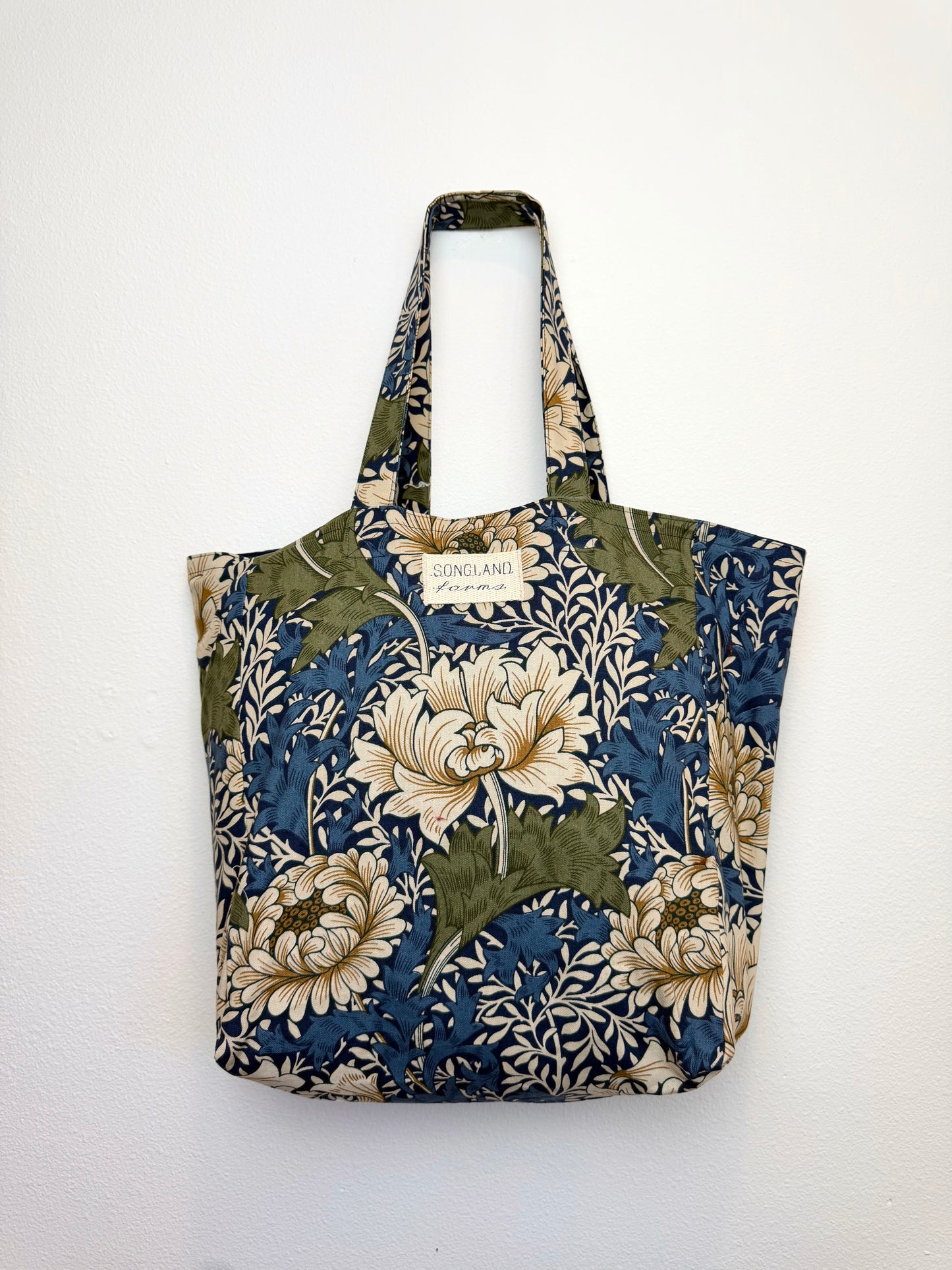Chrysanthemum (Blue)