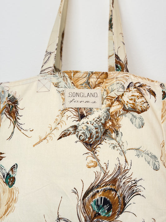 Feathers & Shells (Fifth Avenue)