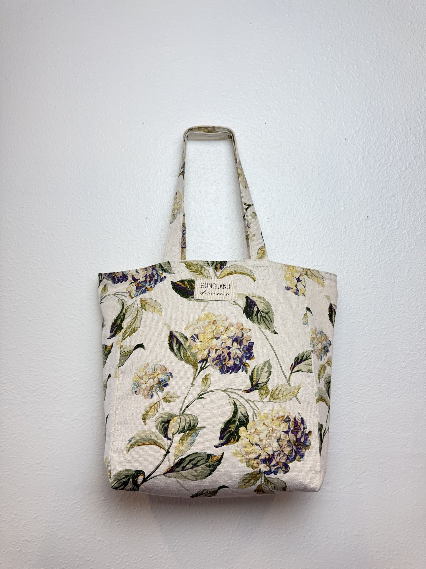 Hydrangeas (Blue) (Laura Ashley)