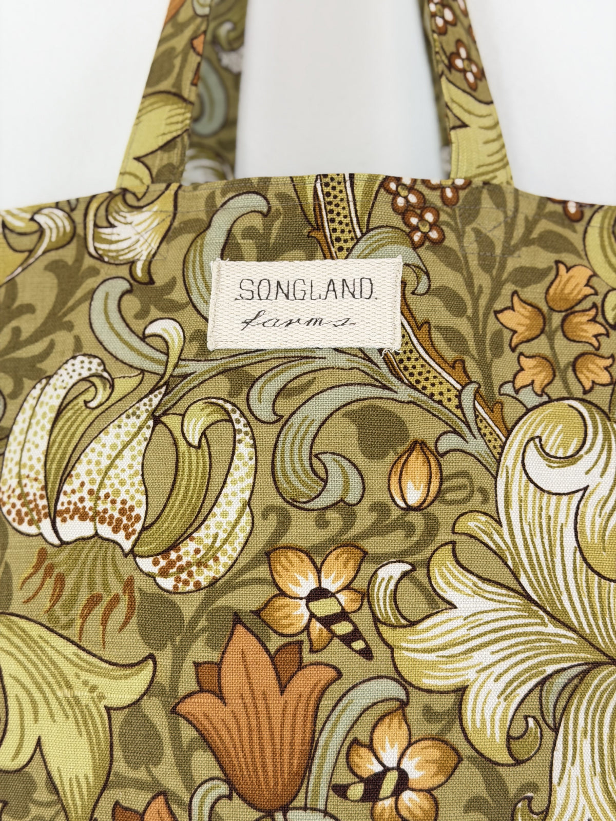Golden Lily (Sanderson) (William Morris Collection)