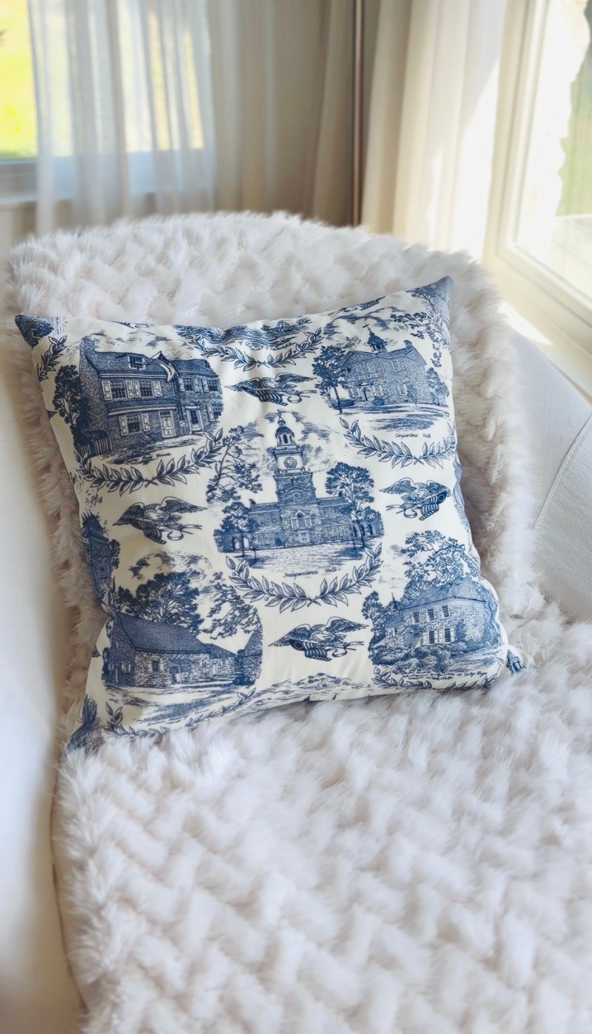 Philadelphia Toile 22" (Waverley 1976) (includes $90 Coyuchi insert)