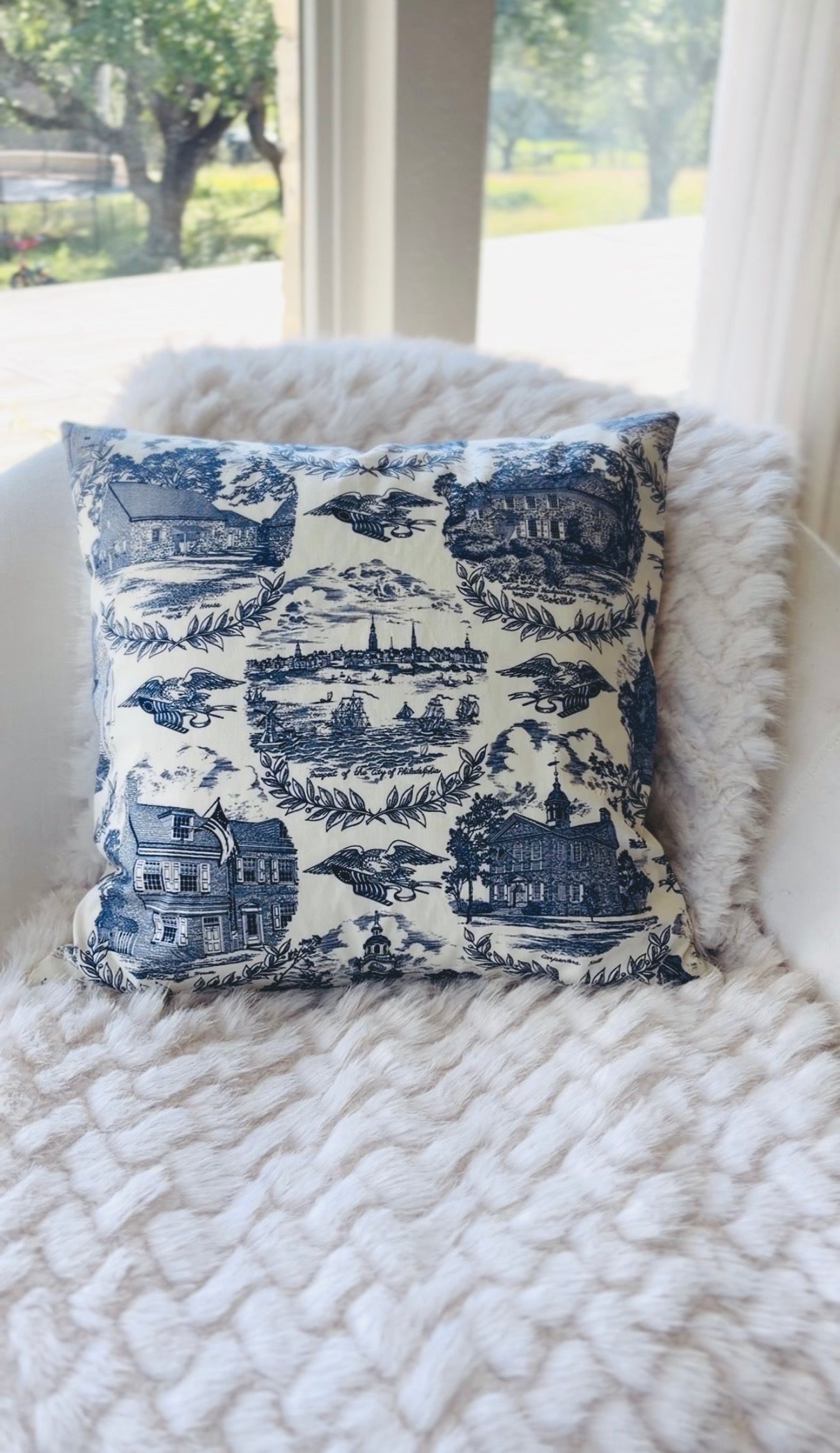 Philadelphia Toile 22" (Waverley 1976) (includes $90 Coyuchi insert)